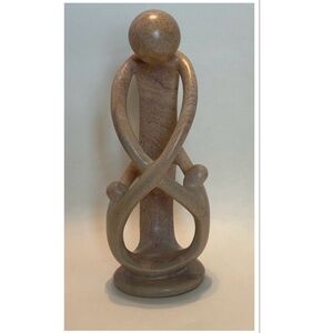 Sculpture Dad with children VTG